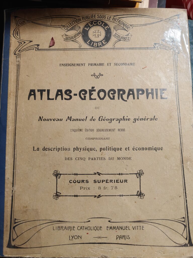 Atlas-Géographie de 1906 – Manuel scolaire ancien illustré avec cartes couleurs