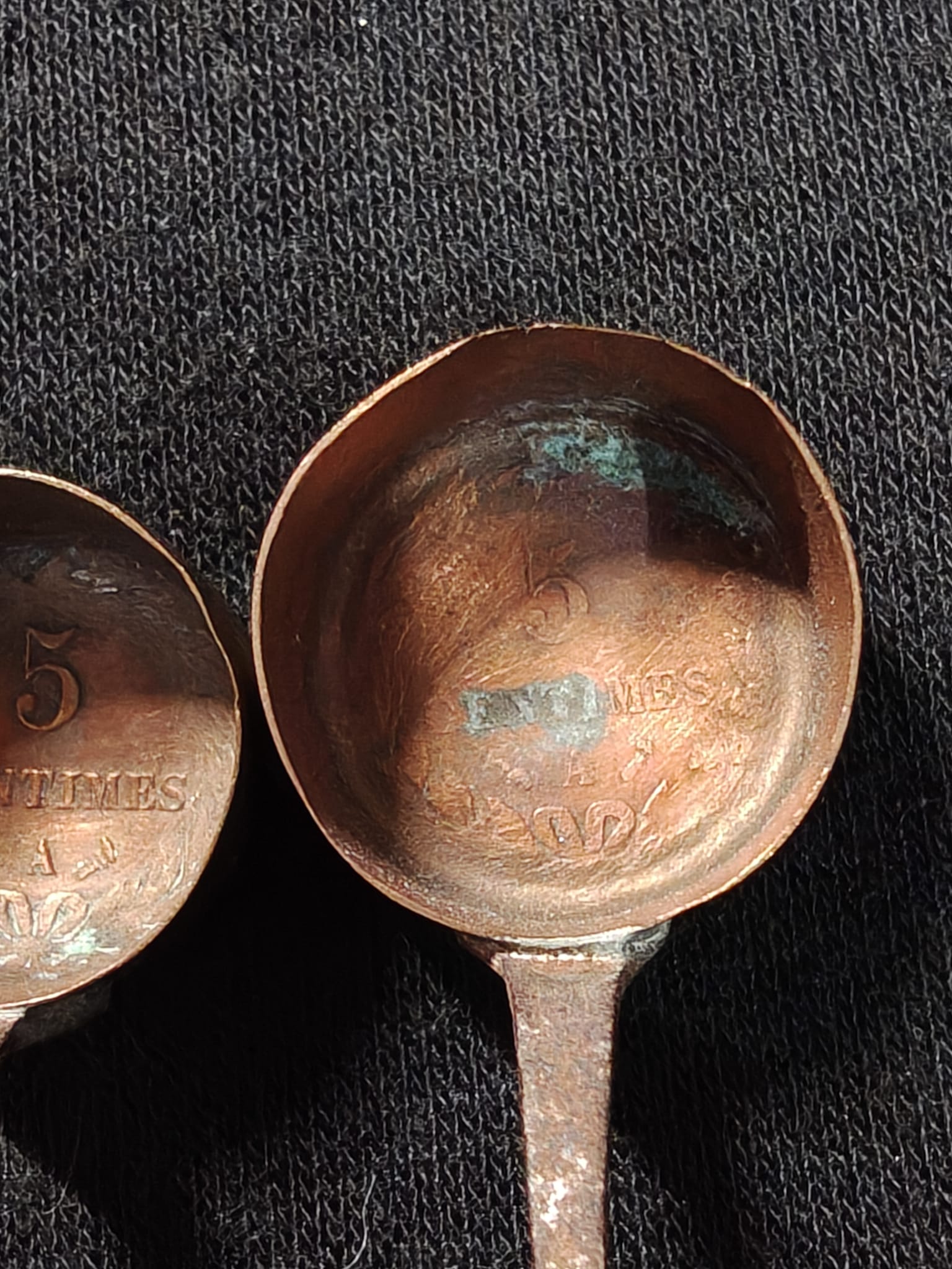 Ancien lot 4 mini-casseroles miniatures en pièces de monnaie françaises Cérès - artisanat populaire – Image 6