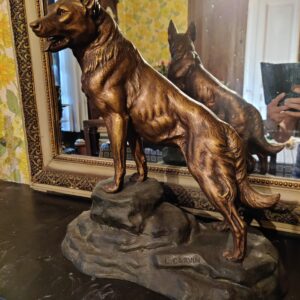 Grand berger allemand signé L. Carvin – sculpture animalière