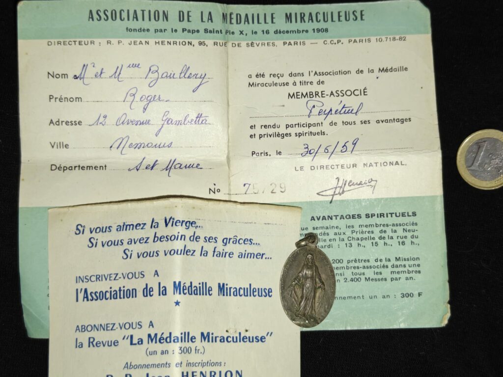 Médaille Miraculeuse avec certificat d'adhésion nominatif – Association de la Médaille Miraculeuse (1959)
